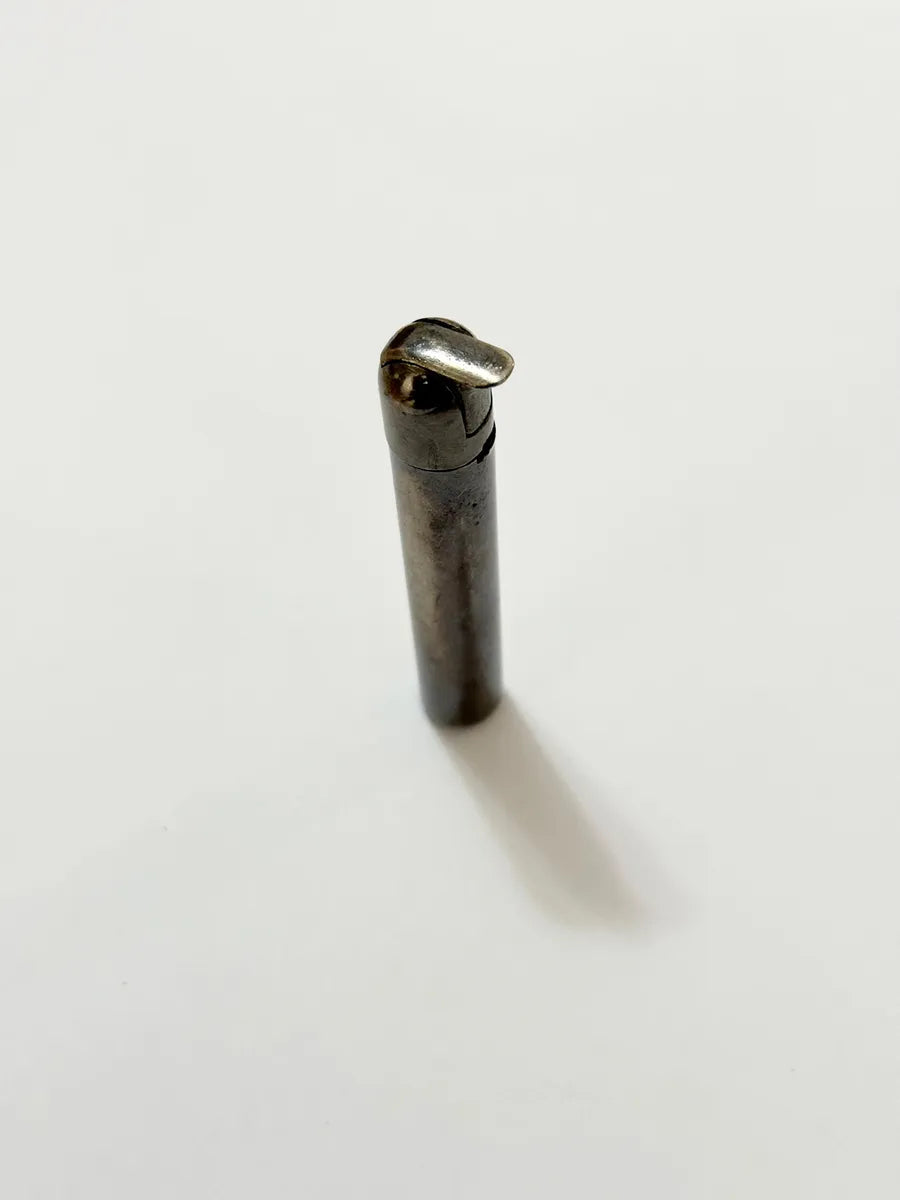 Antigo Isqueiro Metálico Cilíndrico