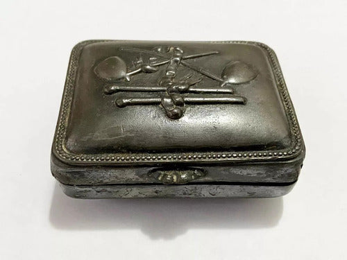 Antiga Caixa Charuto De Metal Porta Cigarro Com Desenhos