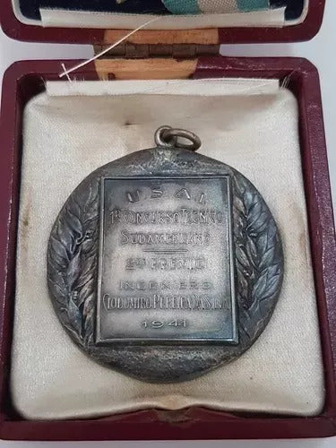 Medalha Antiga 1941 - Clodomiro Pereira Da Silva